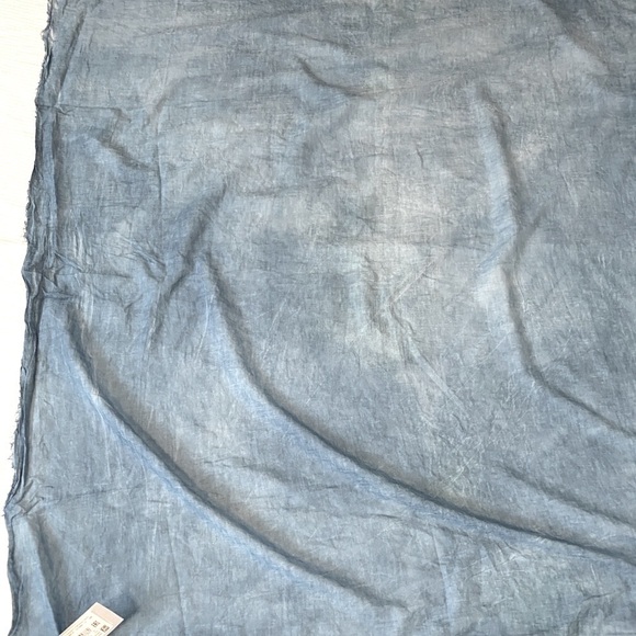 NWT Hugo Boss Textured Cotton Scarf Denim Blue Fringe Edge - Picture 10 of 10